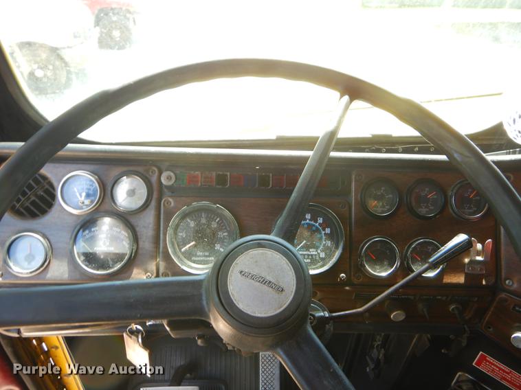 image for item FH9495 1988 Freightliner FLC dump truck