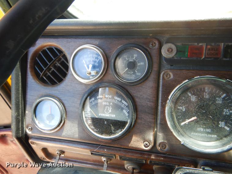 image for item FH9495 1988 Freightliner FLC dump truck