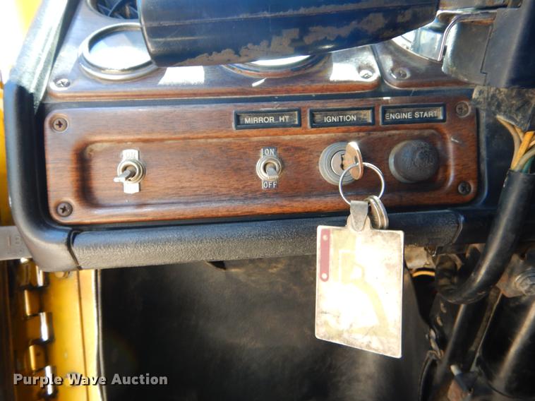 image for item FH9495 1988 Freightliner FLC dump truck