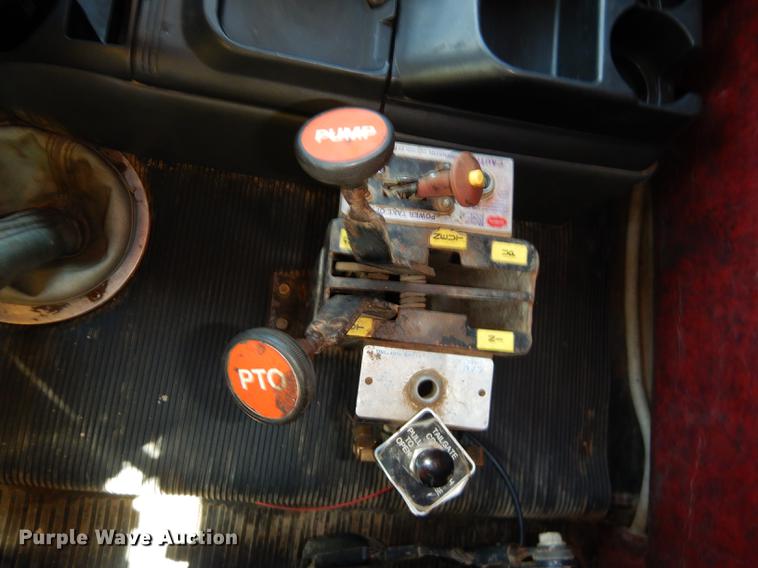 image for item FH9495 1988 Freightliner FLC dump truck