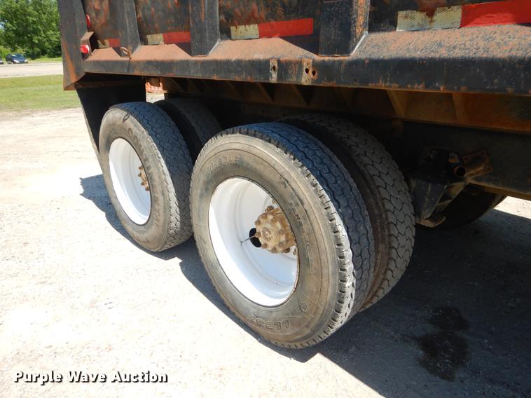 image for item FH9495 1988 Freightliner FLC dump truck