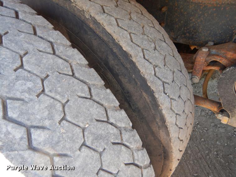 image for item FH9495 1988 Freightliner FLC dump truck