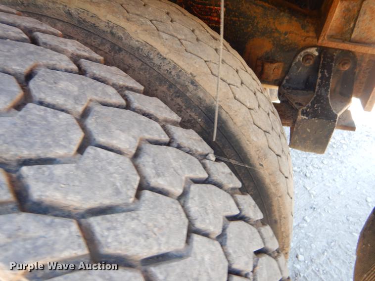 image for item FH9495 1988 Freightliner FLC dump truck