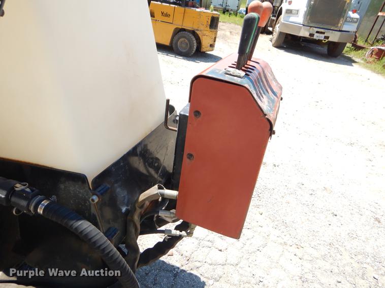 image for item FH9496 1996 Ditch Witch JT920 directional boring unit