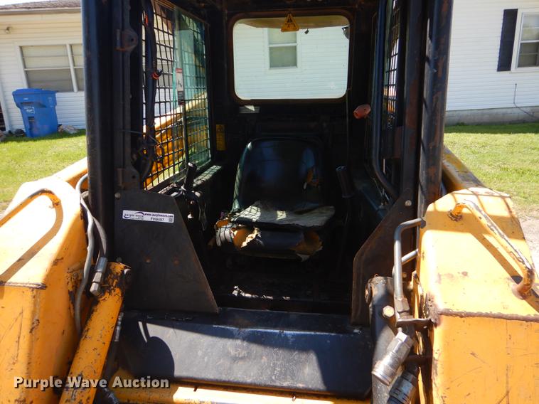 image for item FH9497 1998 John Deere 7775 skid steer