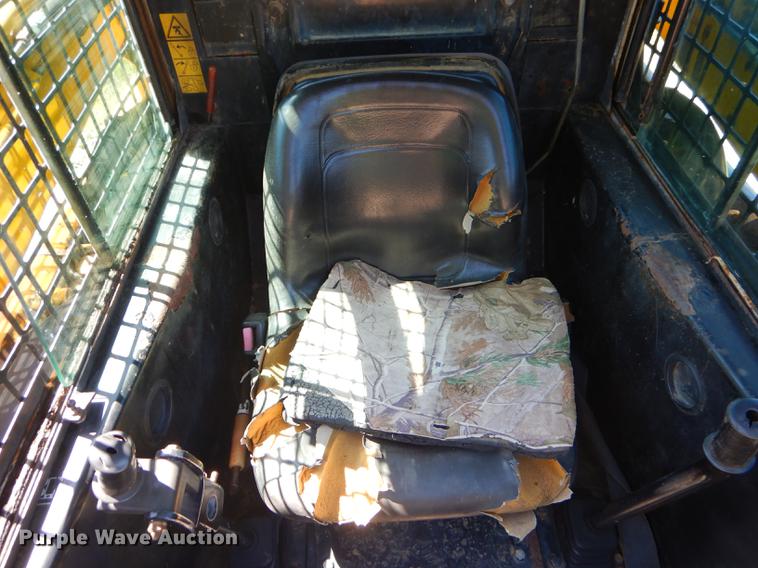 image for item FH9497 1998 John Deere 7775 skid steer