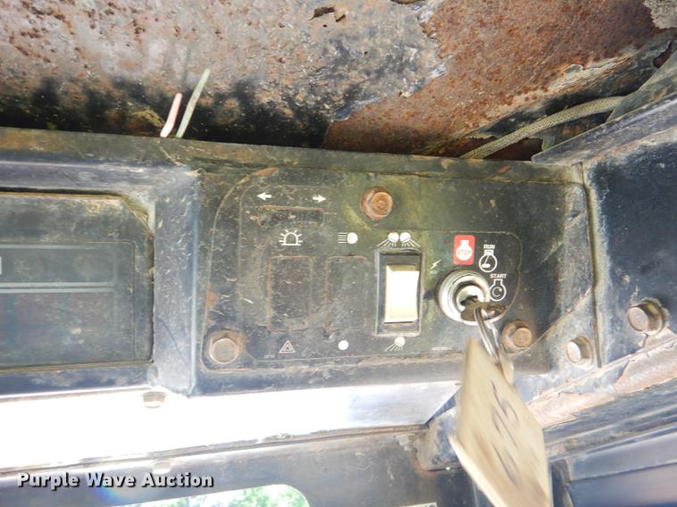 image for item FH9497 1998 John Deere 7775 skid steer