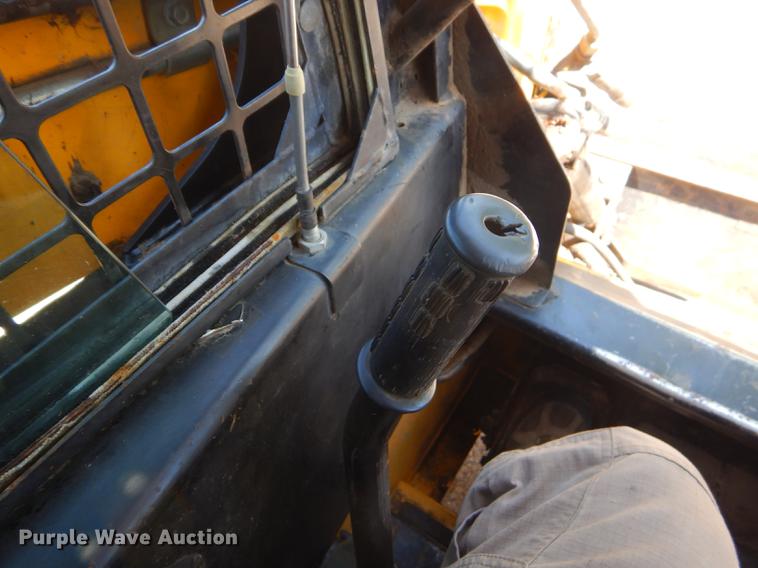 image for item FH9497 1998 John Deere 7775 skid steer