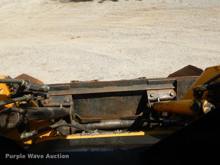 image for item FH9497 1998 John Deere 7775 skid steer