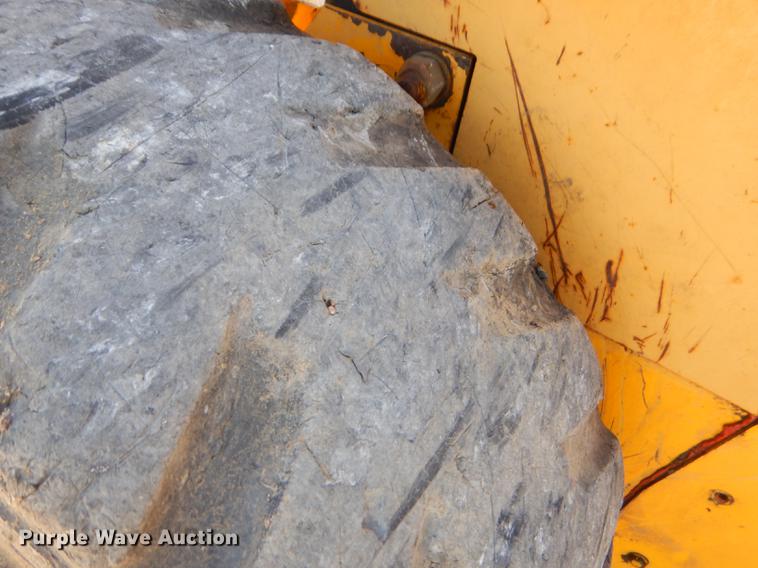 image for item FH9497 1998 John Deere 7775 skid steer