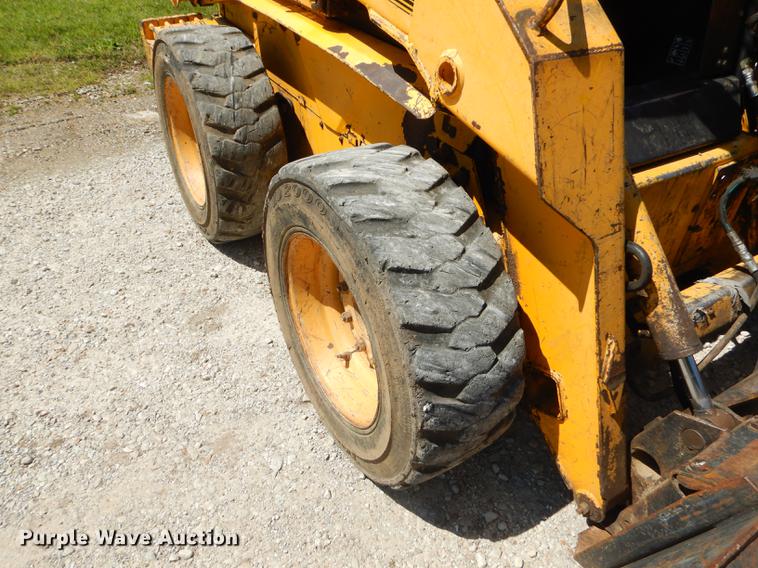 image for item FH9497 1998 John Deere 7775 skid steer
