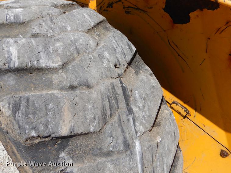 image for item FH9497 1998 John Deere 7775 skid steer