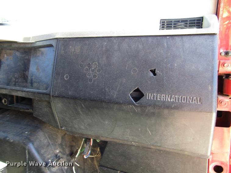 image for item FJ9677 1995 International 4700 chipper truck