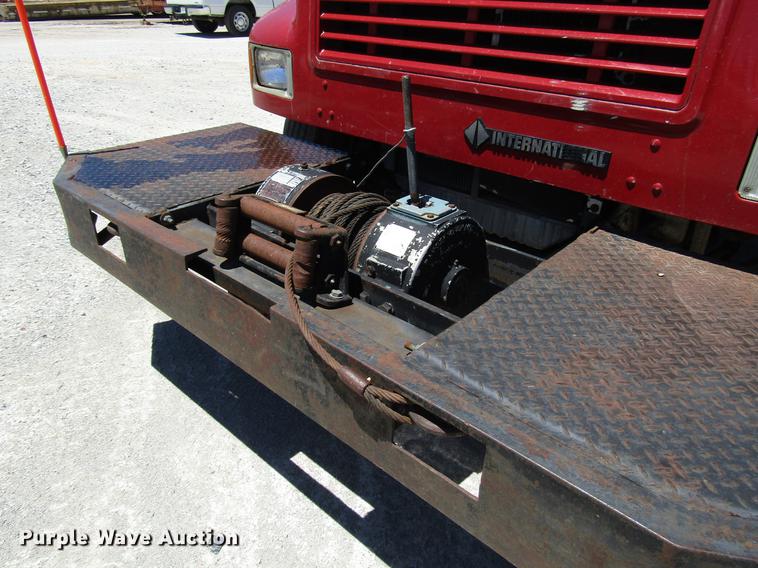 image for item FJ9677 1995 International 4700 chipper truck