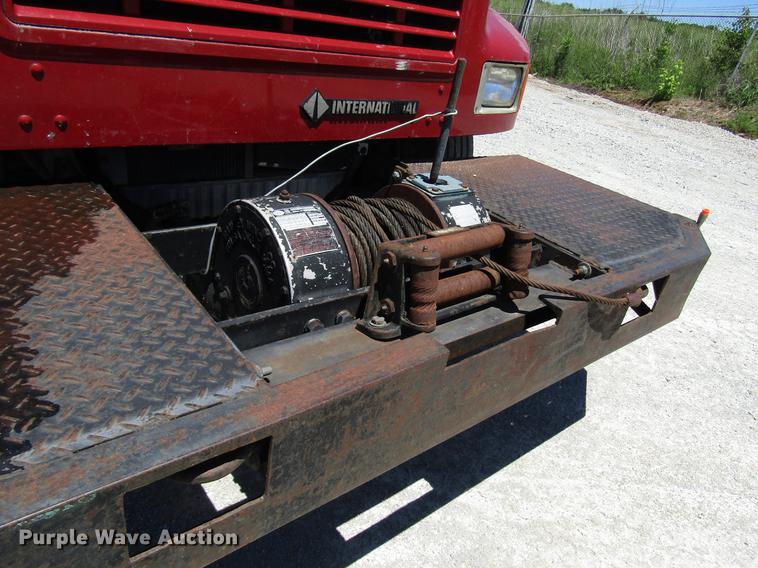 image for item FJ9677 1995 International 4700 chipper truck