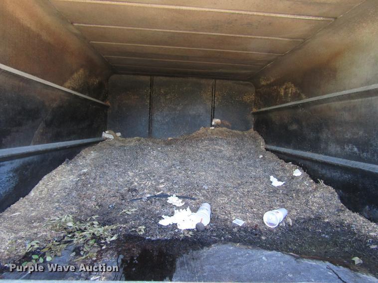 image for item FJ9677 1995 International 4700 chipper truck