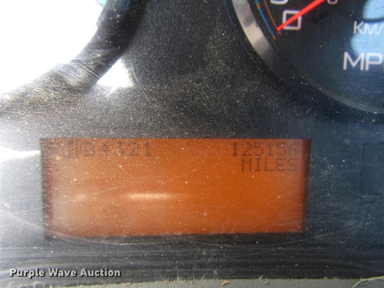 image for item FJ9680 2008 International 7400 truck cab and chassis