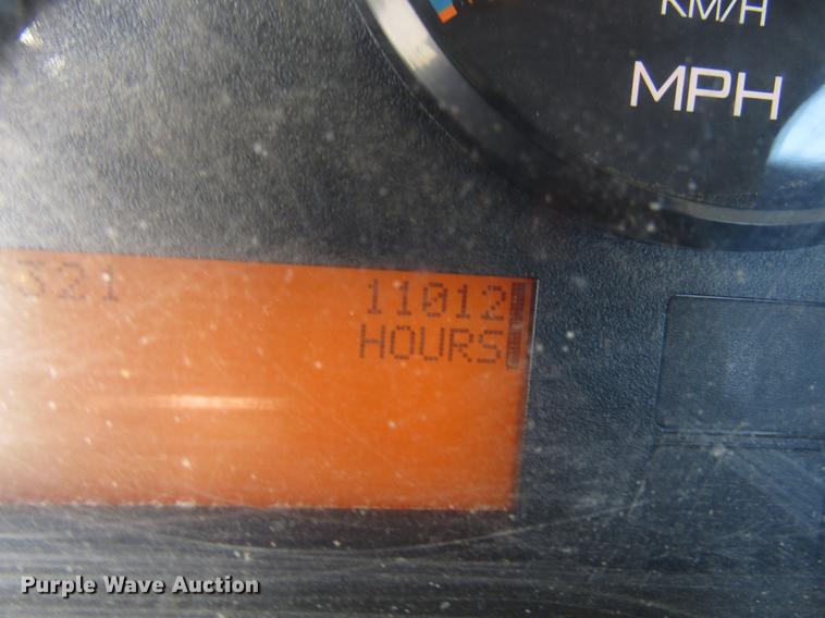 image for item FJ9680 2008 International 7400 truck cab and chassis