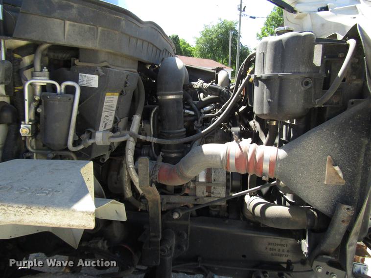 image for item FJ9680 2008 International 7400 truck cab and chassis