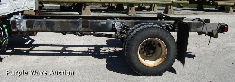 image for item FJ9680 2008 International 7400 truck cab and chassis