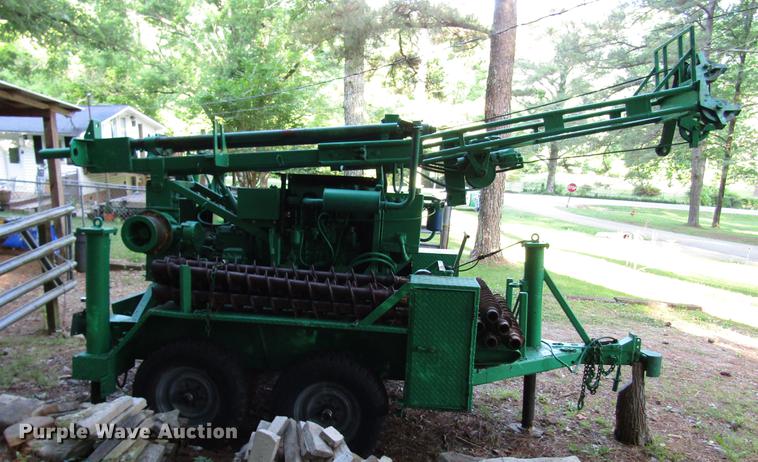 image for item FJ9681 1985 CME 45C drilling rig trailer