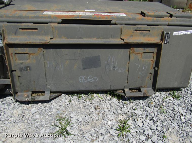 image for item FJ9683 2015 Bobcat 72 Sweeper skid steer sweeper