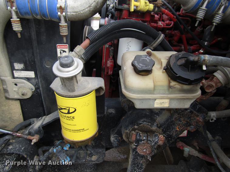 image for item FJ9686 2010 Freightliner Business Class M2 bucket truck