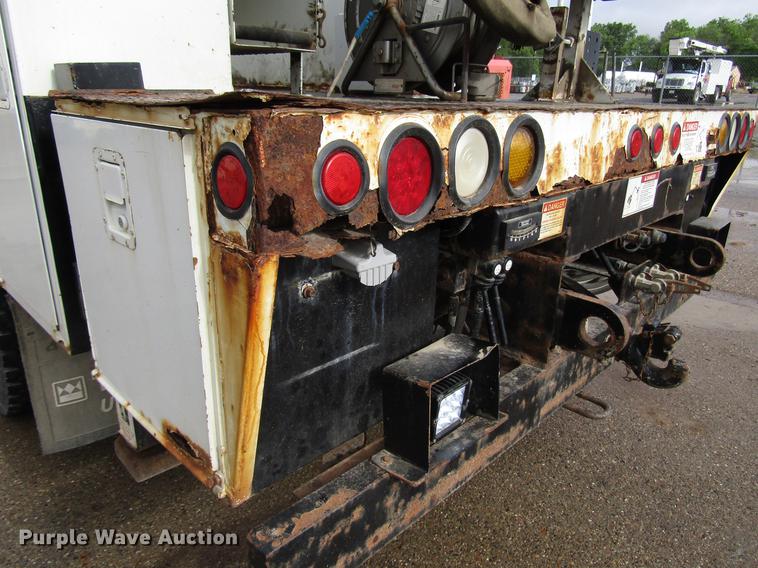 image for item FJ9686 2010 Freightliner Business Class M2 bucket truck