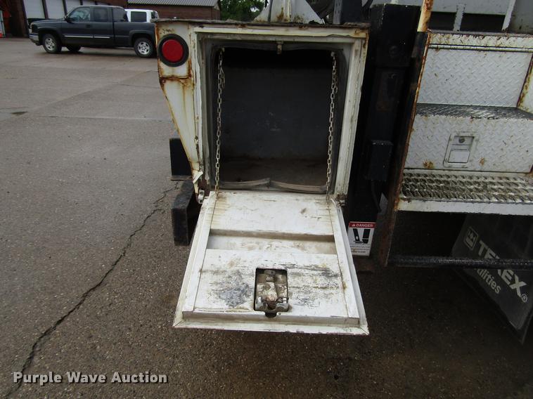 image for item FJ9686 2010 Freightliner Business Class M2 bucket truck