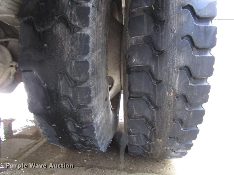 image for item FJ9686 2010 Freightliner Business Class M2 bucket truck