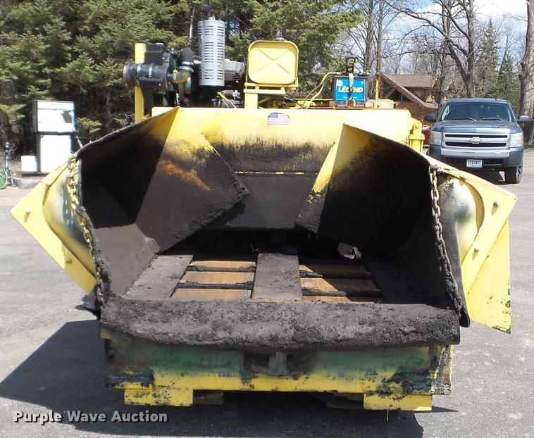 image for item FM9354 1994 Neal 5500 paver