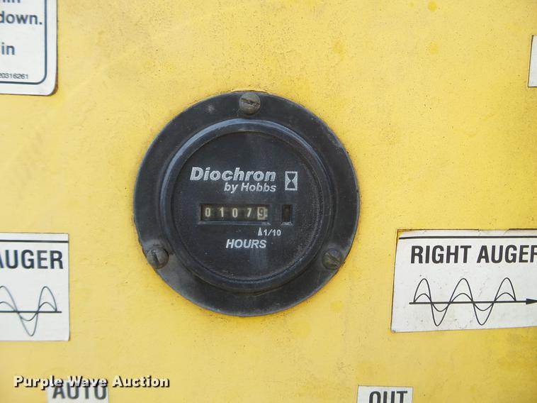 image for item FM9354 1994 Neal 5500 paver