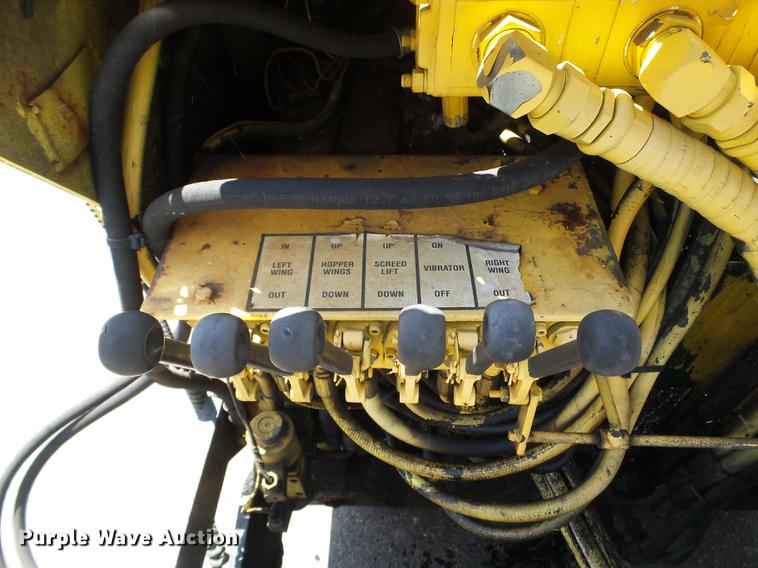 image for item FM9354 1994 Neal 5500 paver