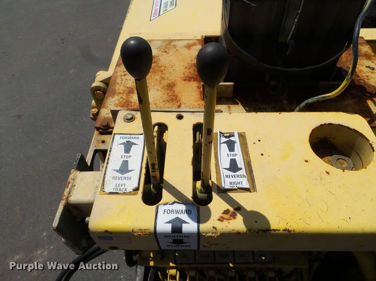 image for item FM9354 1994 Neal 5500 paver