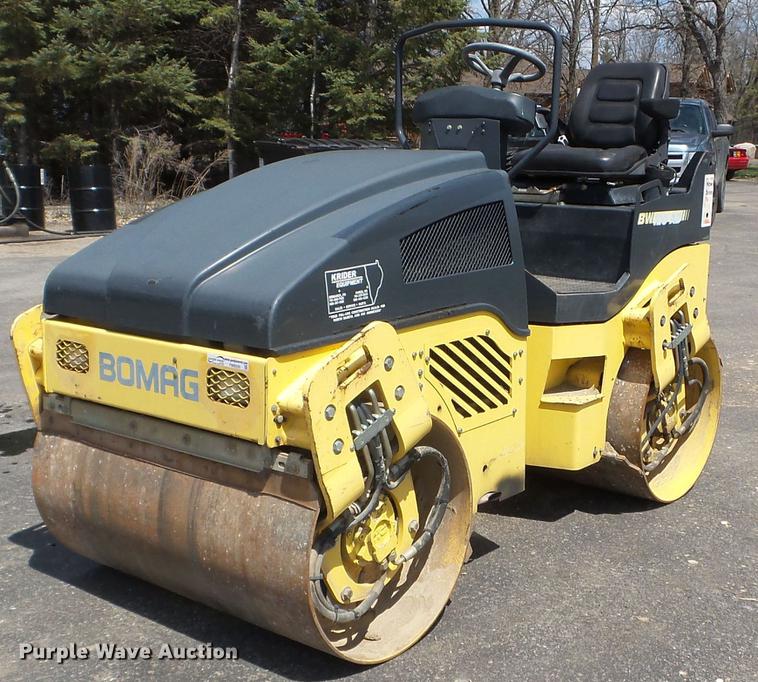 image for item FM9355 2005 Bomag BW120AD-4 double drum vibratory roller