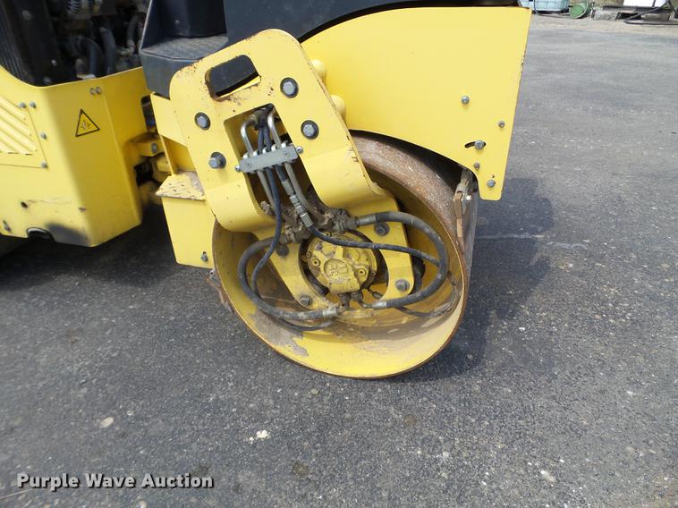 image for item FM9355 2005 Bomag BW120AD-4 double drum vibratory roller