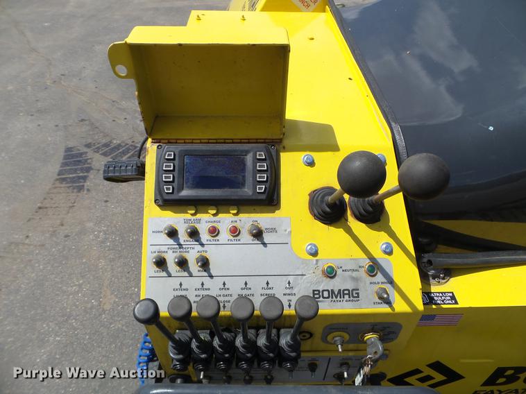 image for item FM9356 Bomag BF815 ProPaver