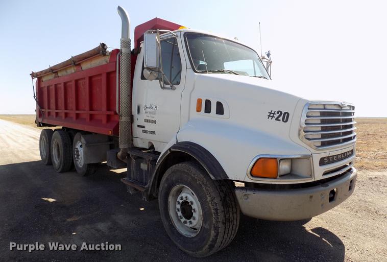 image for item FN9505 2000 Sterling A-Line dump truck