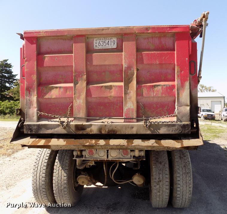 image for item FN9505 2000 Sterling A-Line dump truck