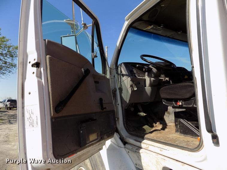 image for item FN9505 2000 Sterling A-Line dump truck