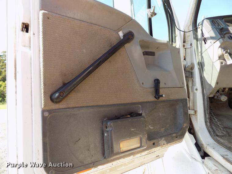 image for item FN9505 2000 Sterling A-Line dump truck