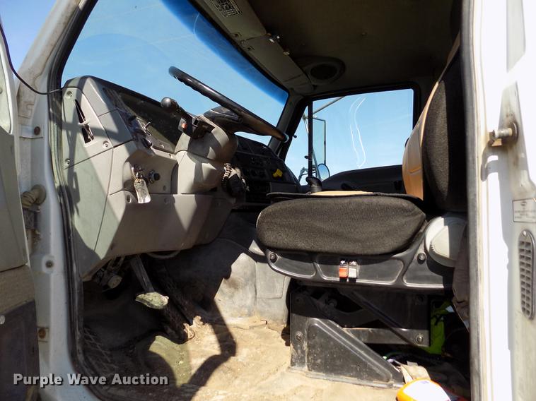 image for item FN9505 2000 Sterling A-Line dump truck