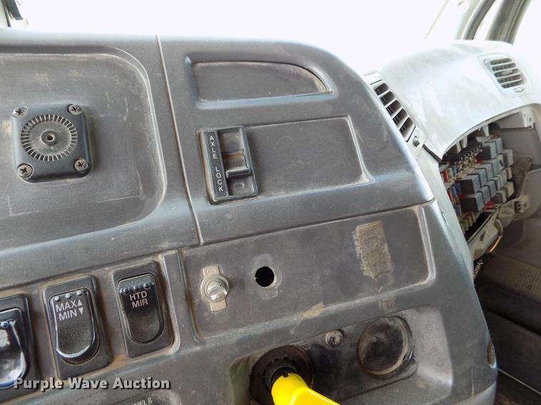 image for item FN9505 2000 Sterling A-Line dump truck