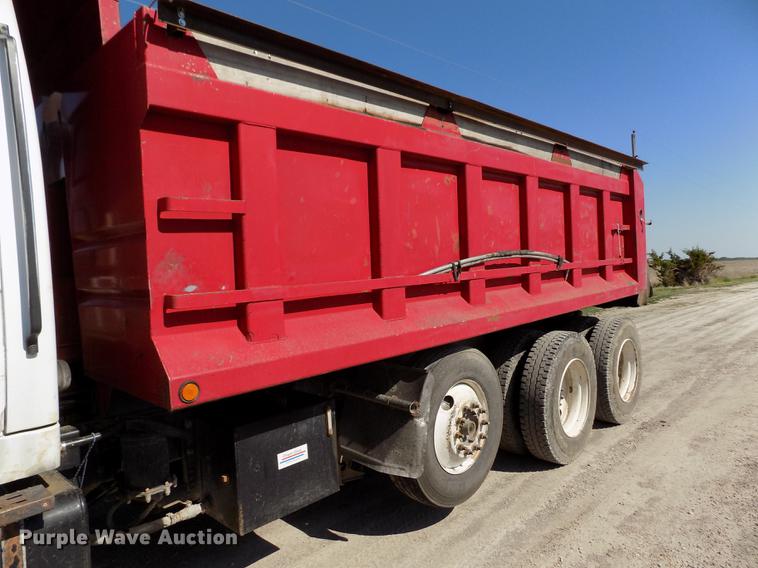 image for item FN9505 2000 Sterling A-Line dump truck