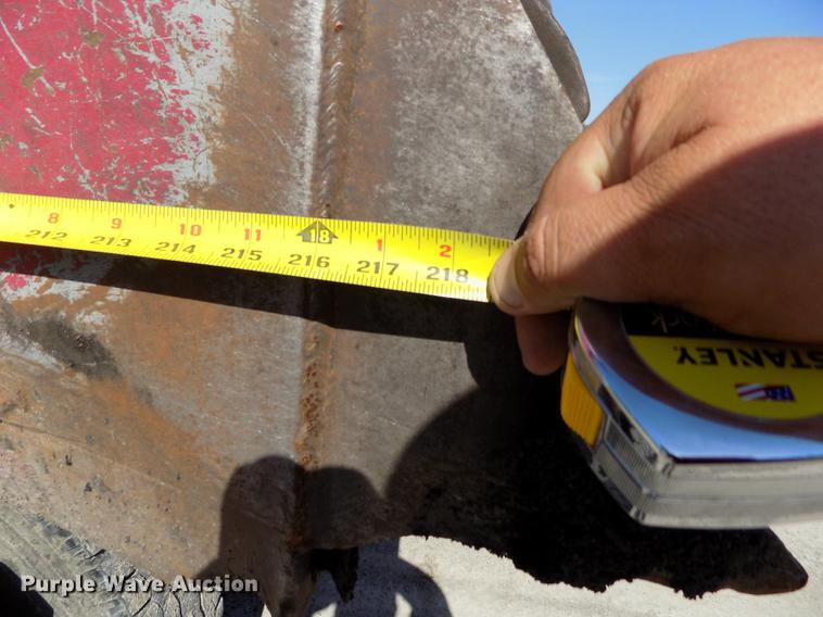 image for item FN9505 2000 Sterling A-Line dump truck