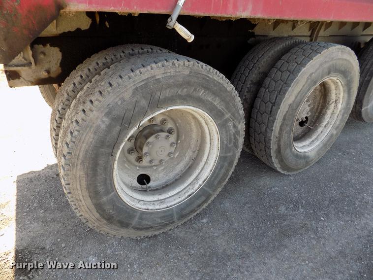 image for item FN9505 2000 Sterling A-Line dump truck