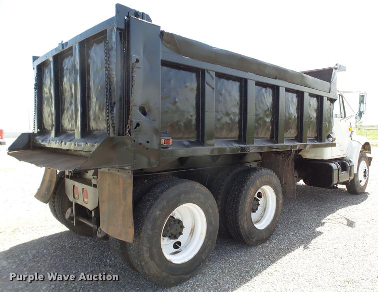 image for item FS9529 1998 International 4900 dump truck