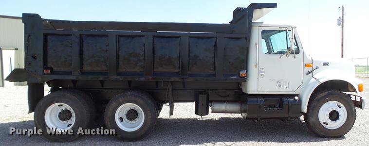 image for item FS9529 1998 International 4900 dump truck