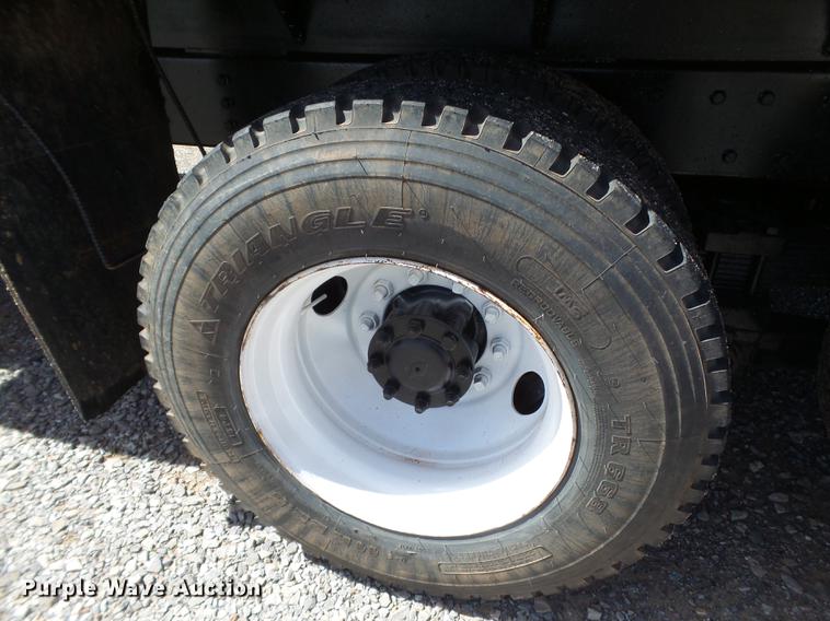 image for item FS9529 1998 International 4900 dump truck