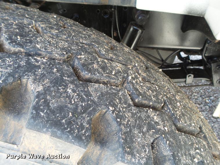 image for item FS9529 1998 International 4900 dump truck